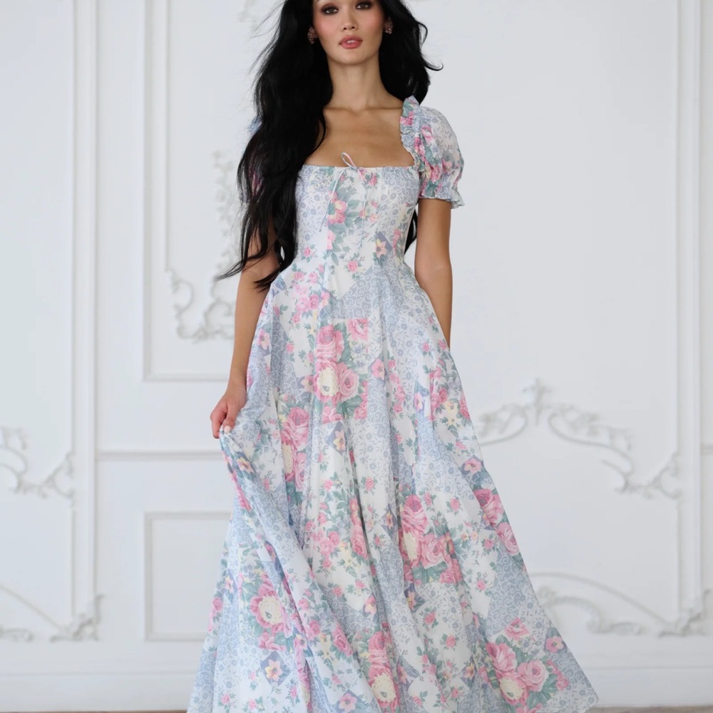 Selkie Picnic Blanket Garden Party Gown